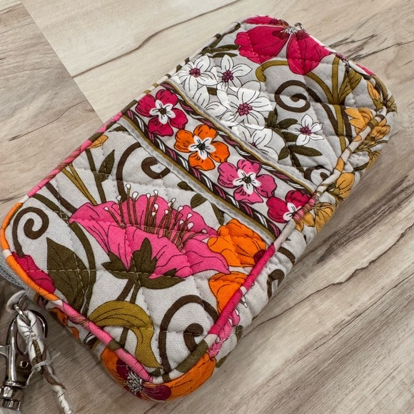 VERA BRADLEY Tea Garden Fabric ZIP Wristlet - Picture 2 of 5